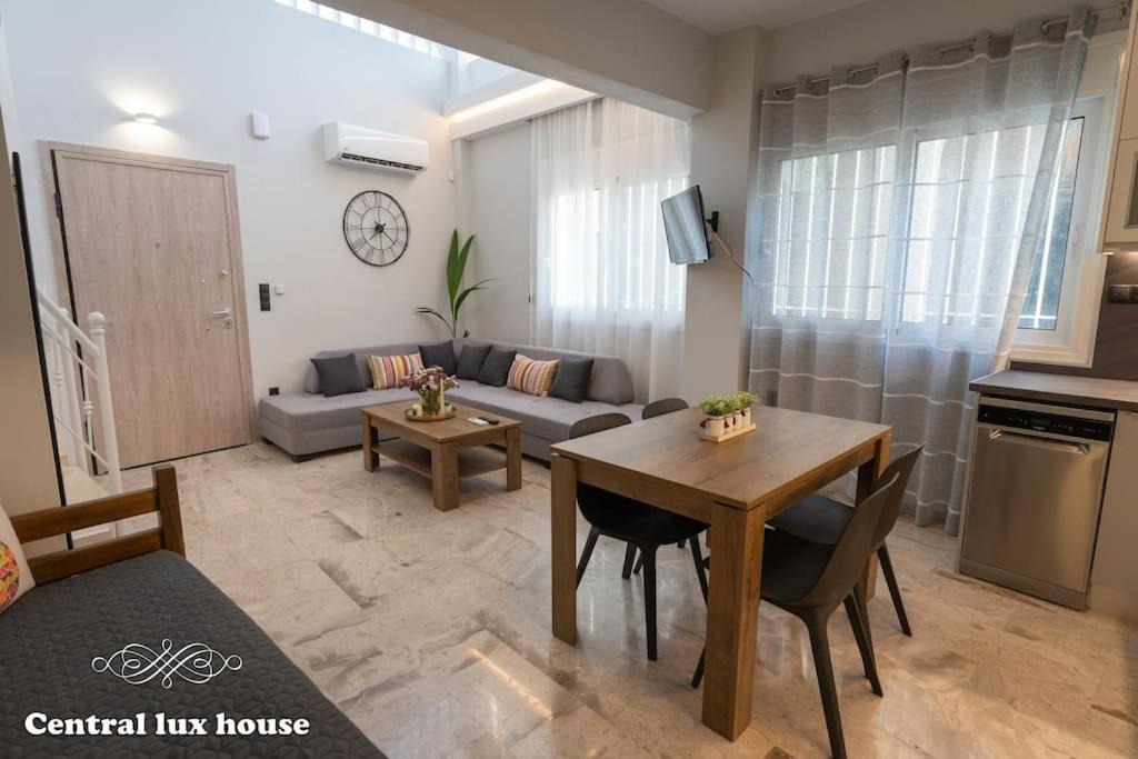 Central Lux House Kalamata Exterior foto